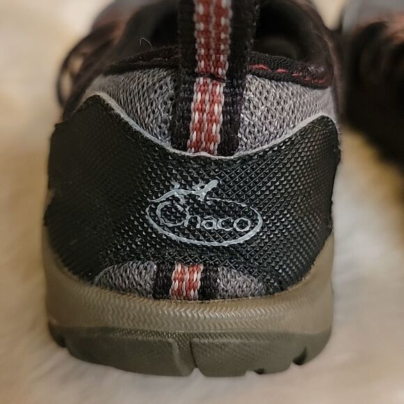 BOY'S CHACO OUTCROSS EVO SANDALS, SIZE 11 - Picture 5 of 13